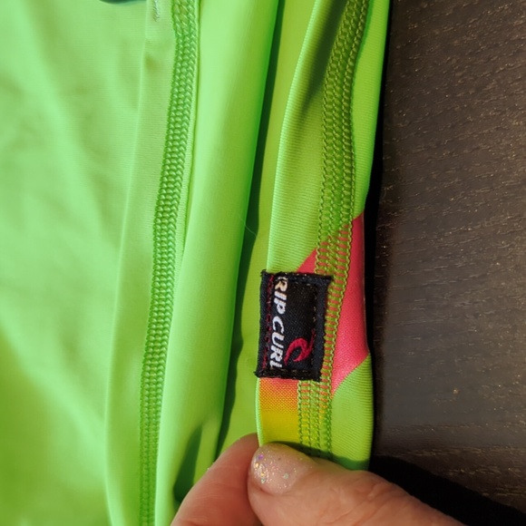 Immaculate vintage RipCurl surf top rash tee T-shirt Y2K surfing, collectible - Picture 9 of 14